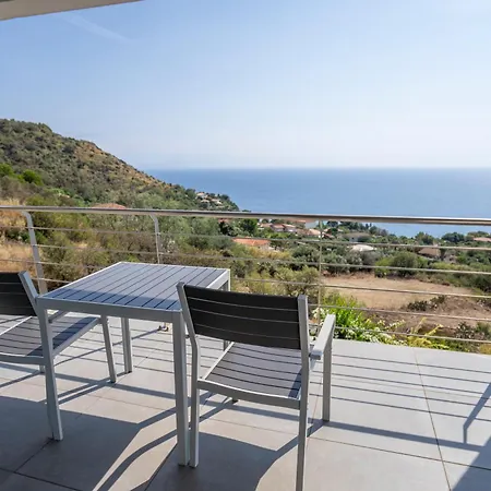 Donna Ca Con Vista Mare E Piscina Privata * Coccorino